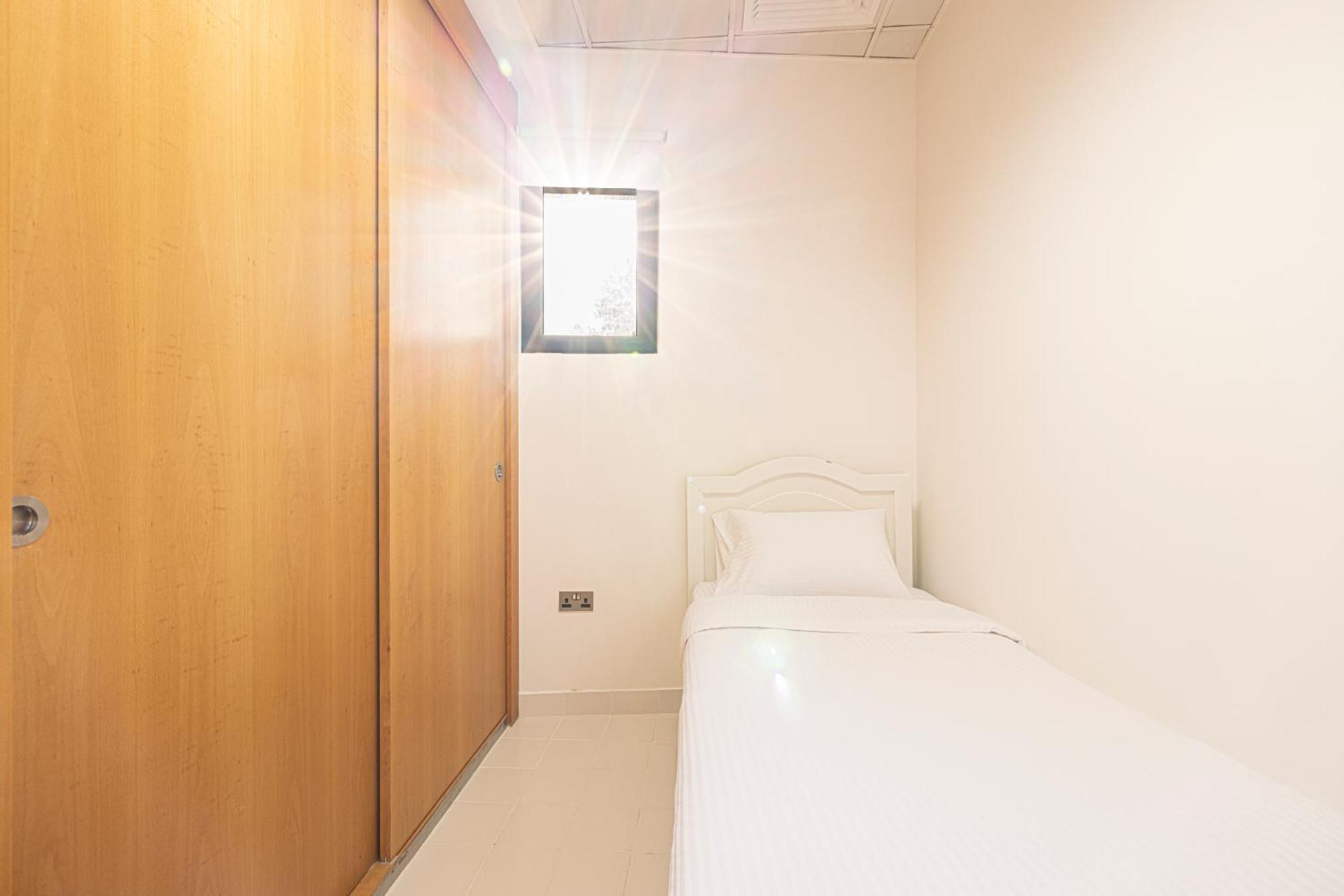 Lux 4 Bedroom Private Access Palm Jumeirah Dubai