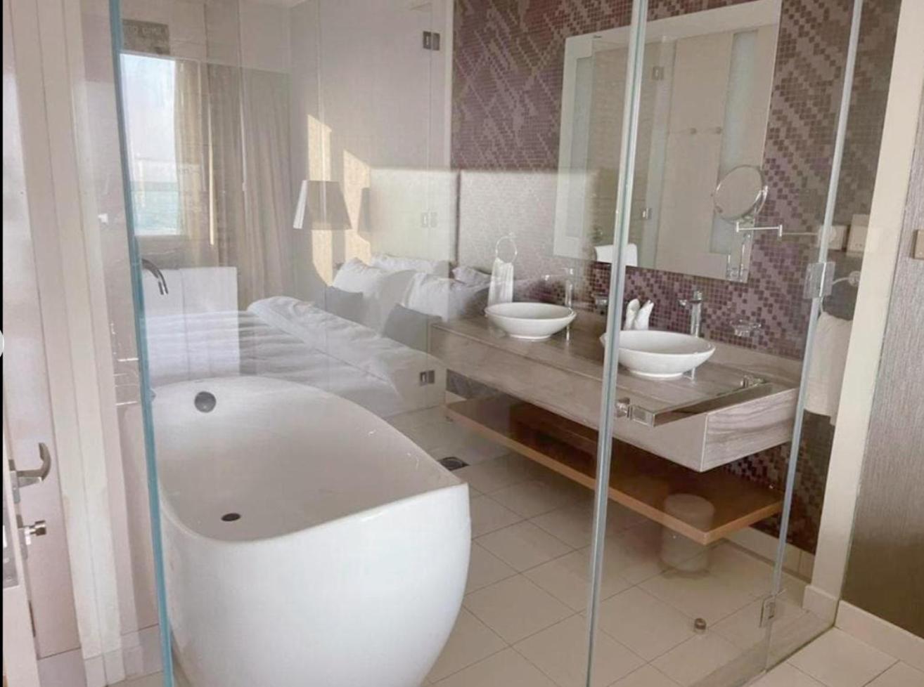 Paramount Towers - Elegant Apartment *