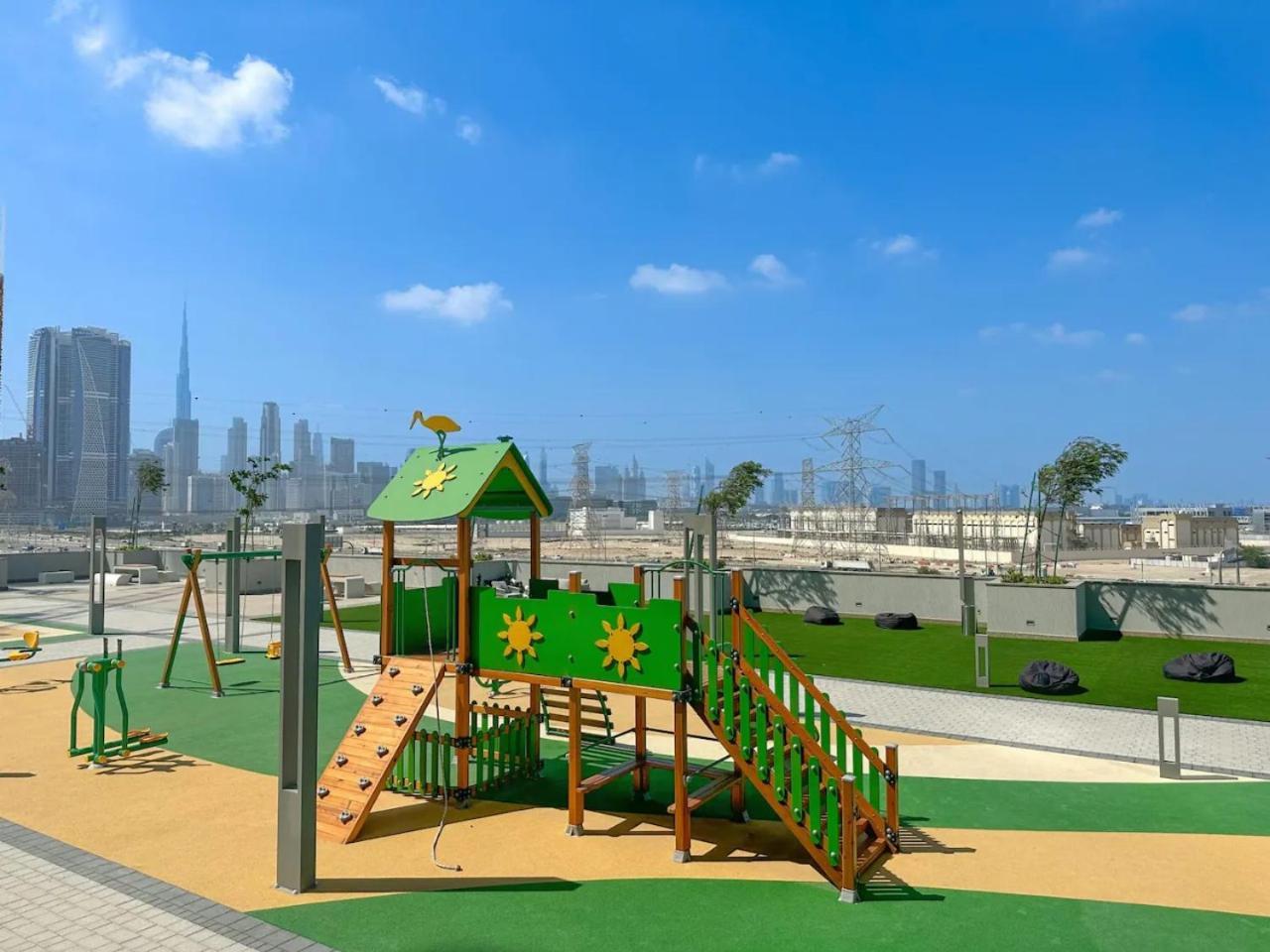 Holidayrent Uae - Top Near Burj Khalifa Dubai