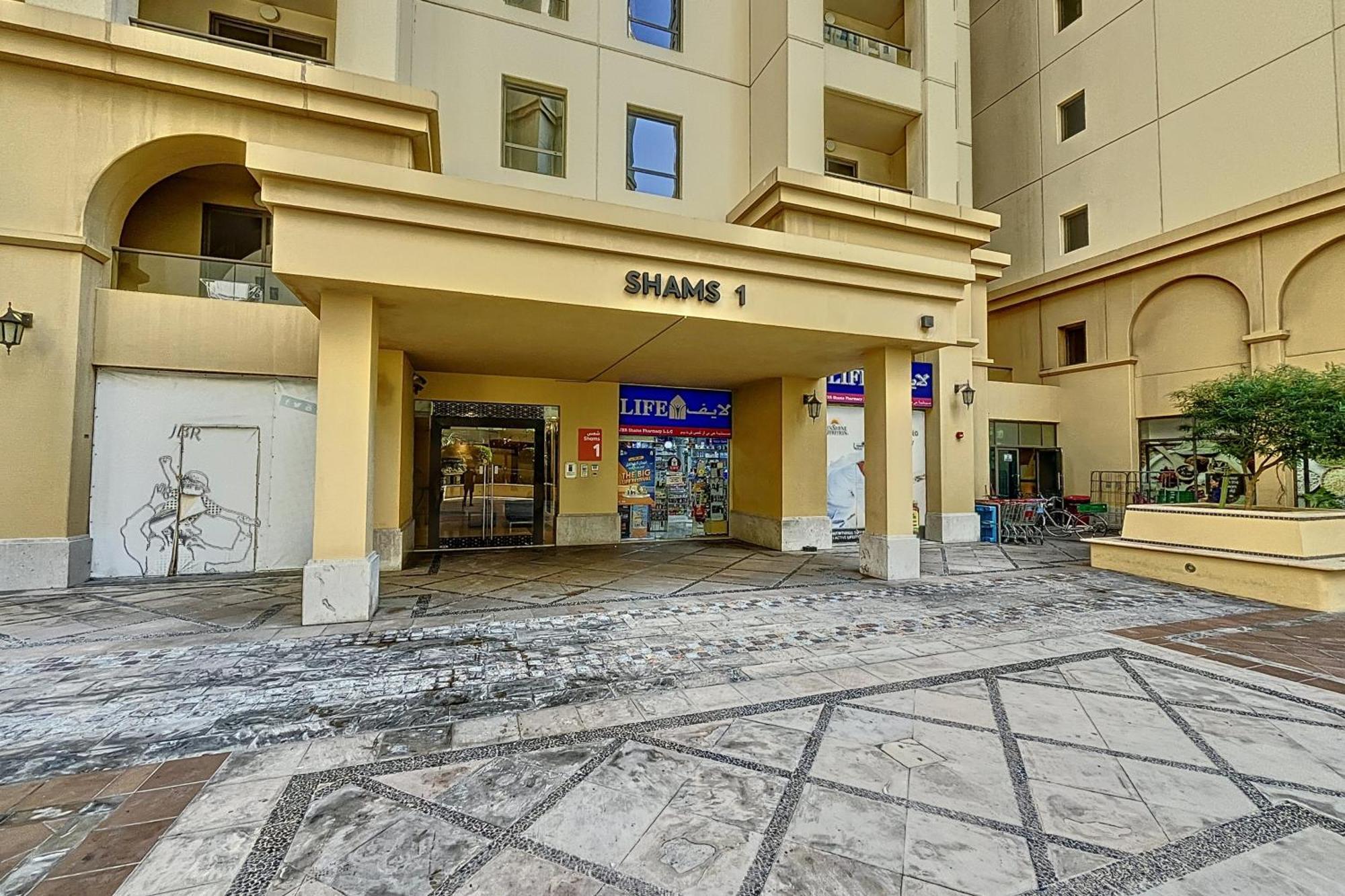 Shams 1 - Spacious One Bedroom Near Jbr * Dubai