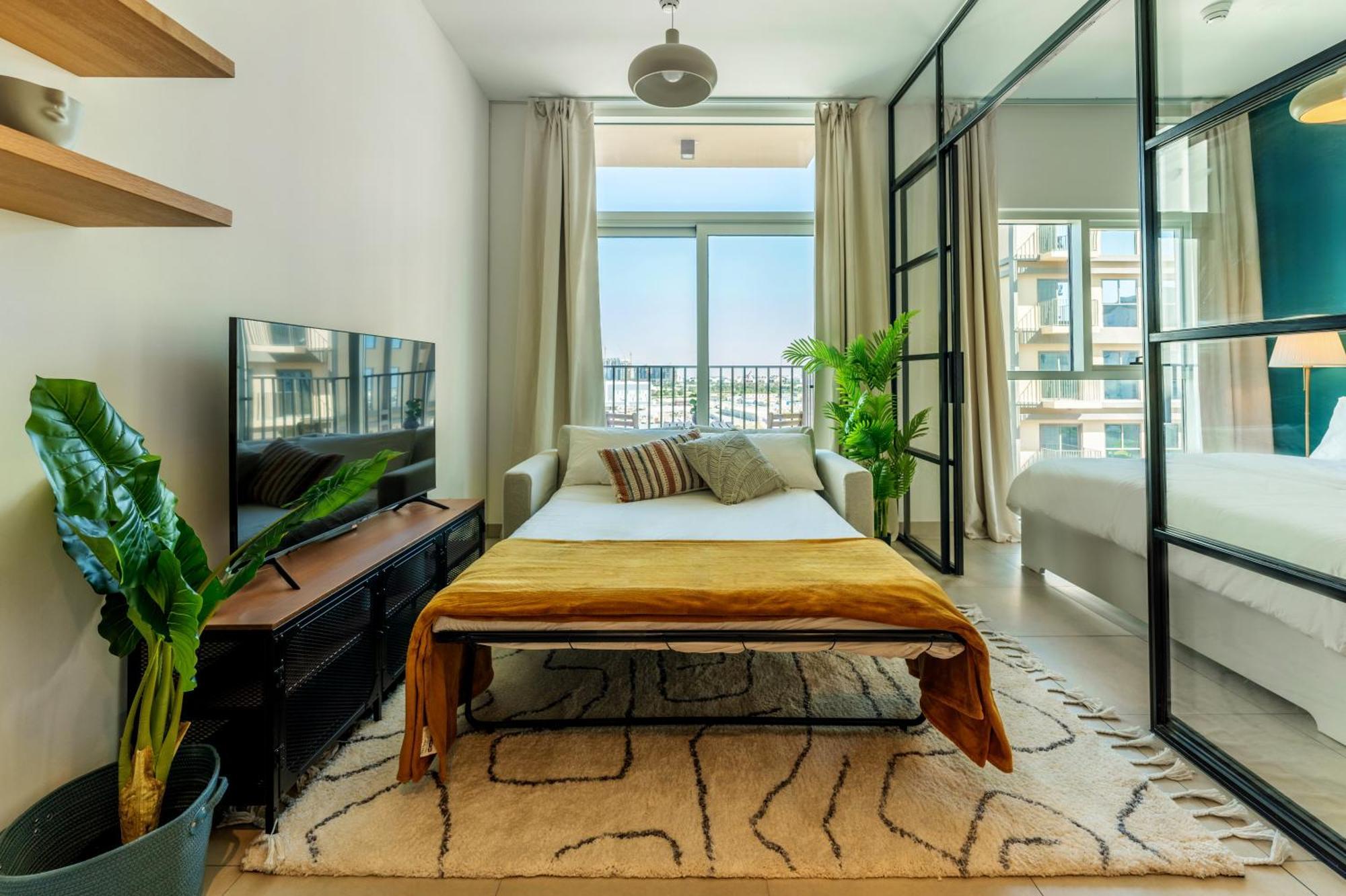 First Class In Hills - Next To Hills Mall - Socio, Collective And Golfville Towers Apartment