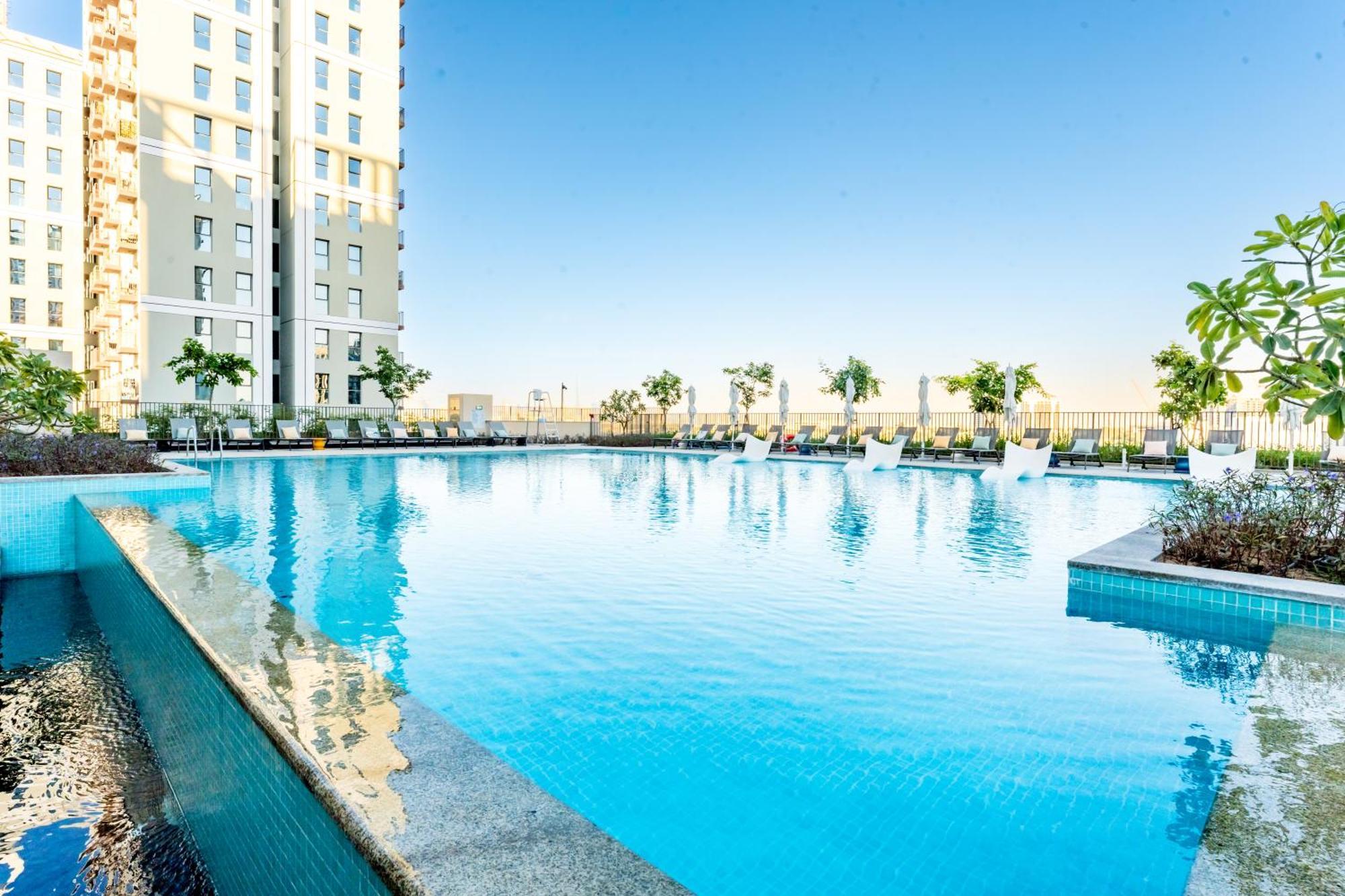 First Class In Hills - Next To Hills Mall - Socio, Collective And Golfville Towers Dubai
