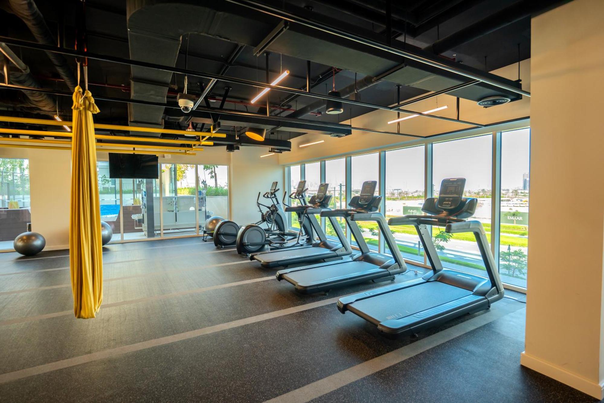 First Class In Hills - Next To Hills Mall - Socio, Collective And Golfville Towers Apartment