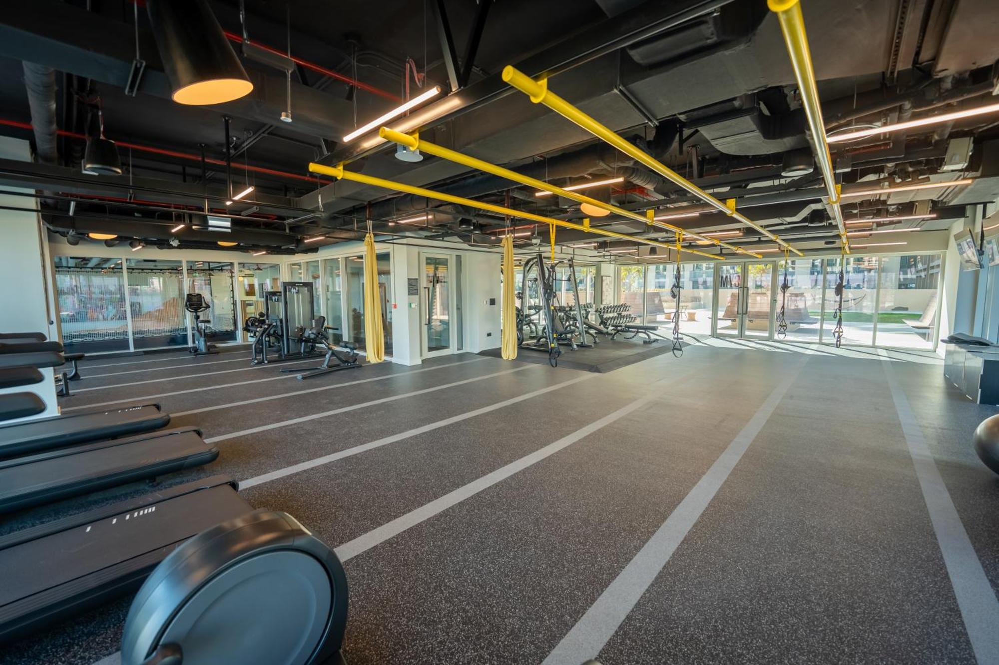 First Class In Hills - Next To Hills Mall - Socio, Collective And Golfville Towers Dubai