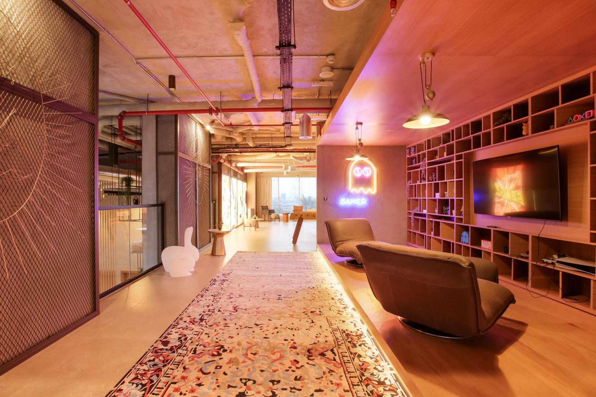 First Class In Hills - Next To Hills Mall - Socio, Collective And Golfville Towers Dubai