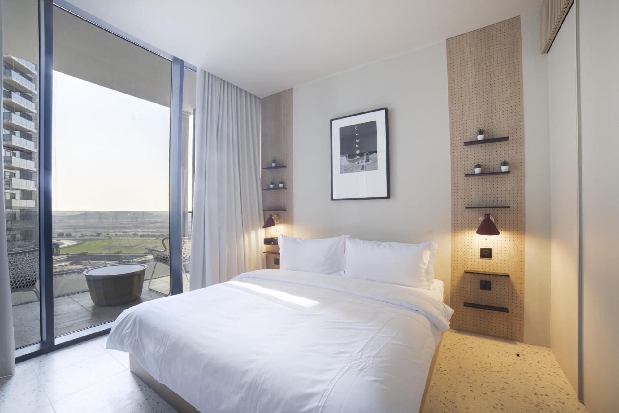 Executive 1 Bedroom At Upside Living, Business Travel Ready Apartment *