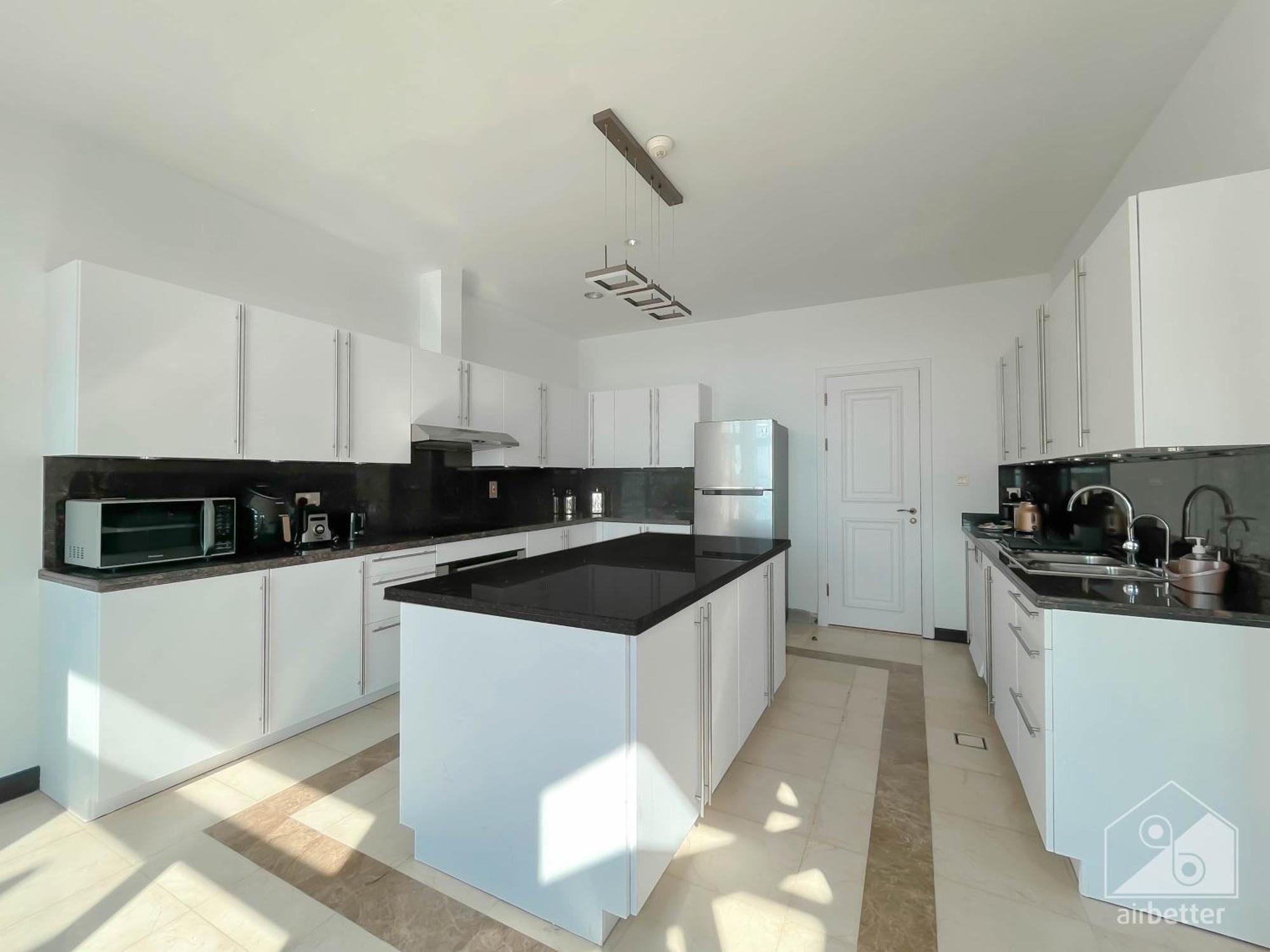 Fairmont Luxury Penthouse Private Gym & Pool Apartment Dubai