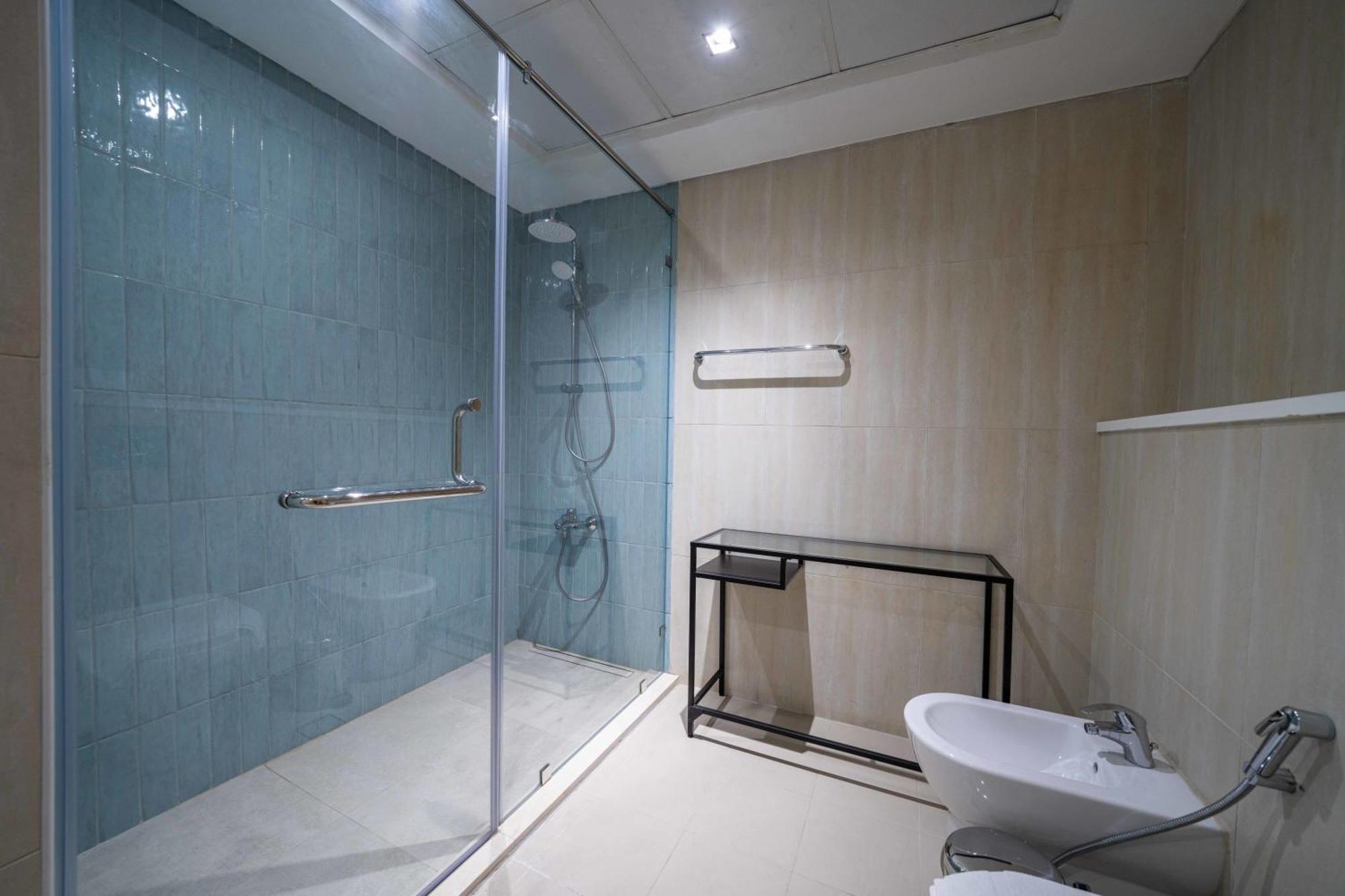 Beachfront 1 Bed With Full Jbr View Apartment *