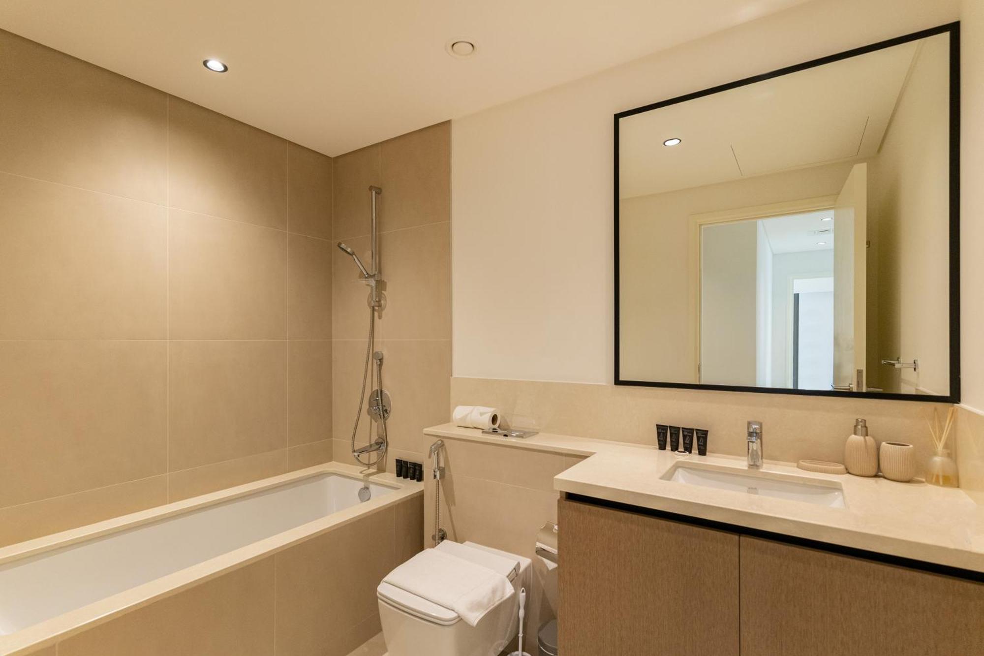 Charming 2br In Burj Crown, Walk To Burj Khalifa - Allsopp&allsopp Dubai