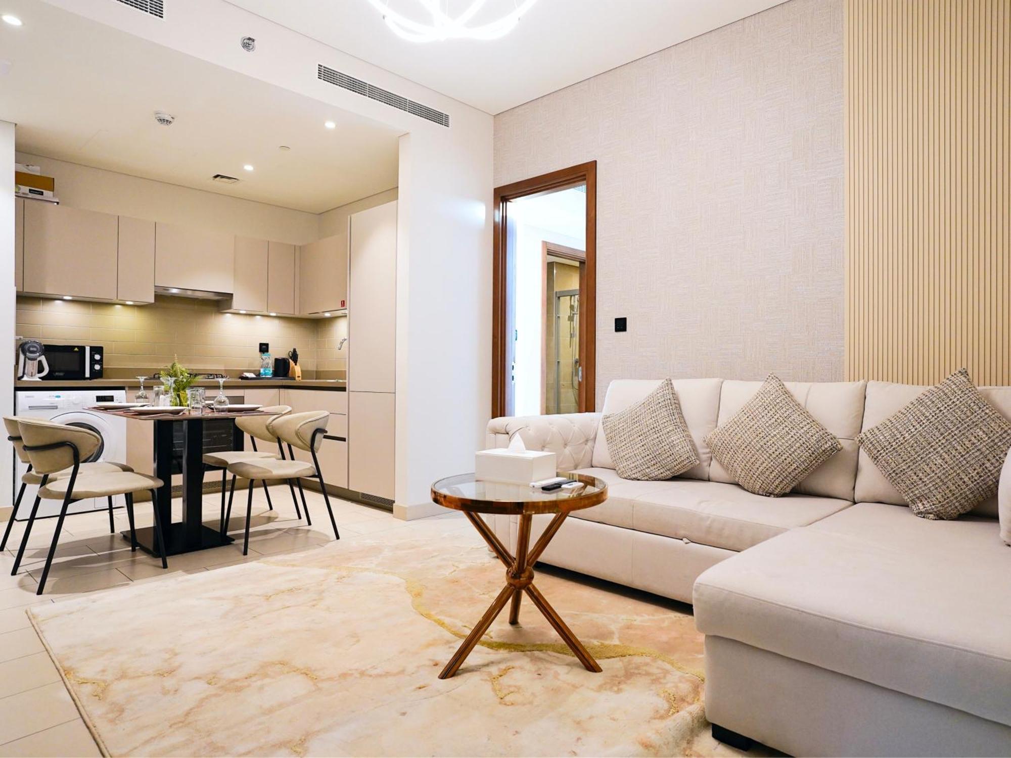 Apartment Holidayrent Uae - Top Near Burj Khalifa