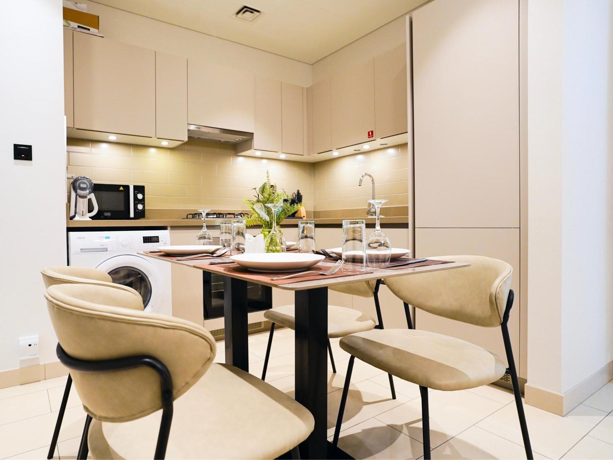 Holidayrent Uae - Top Near Burj Khalifa Dubai