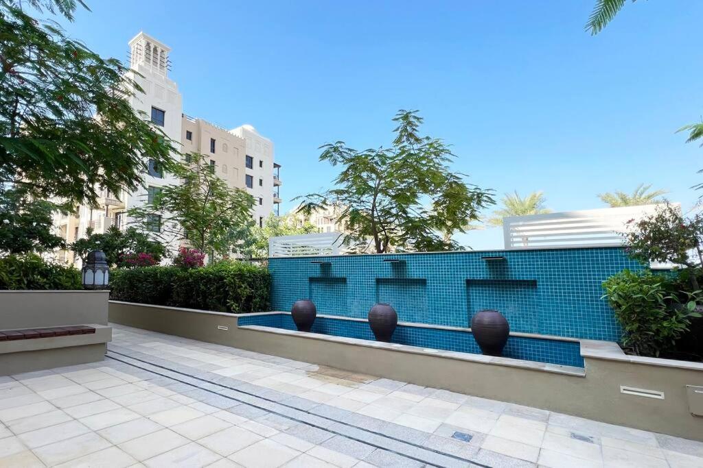 Post Modern Near Burj Al Arab Apartment