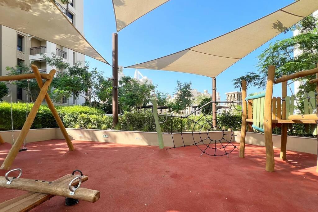 Post Modern Near Burj Al Arab Apartment