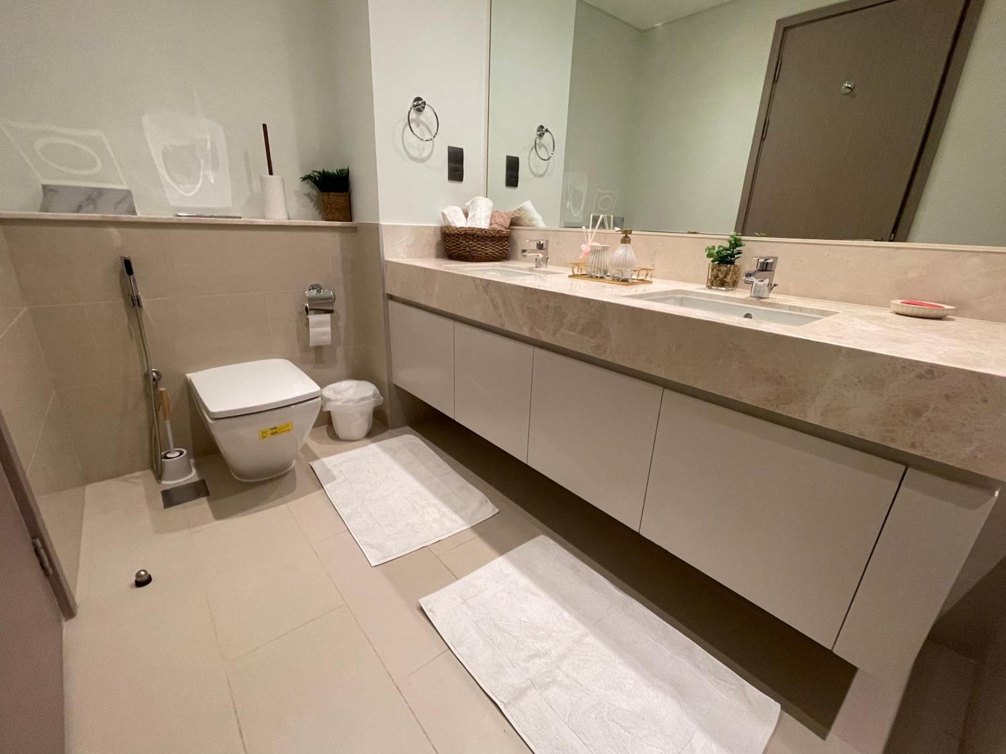 Burj Khalifa And Fountain View 2bedrooms *