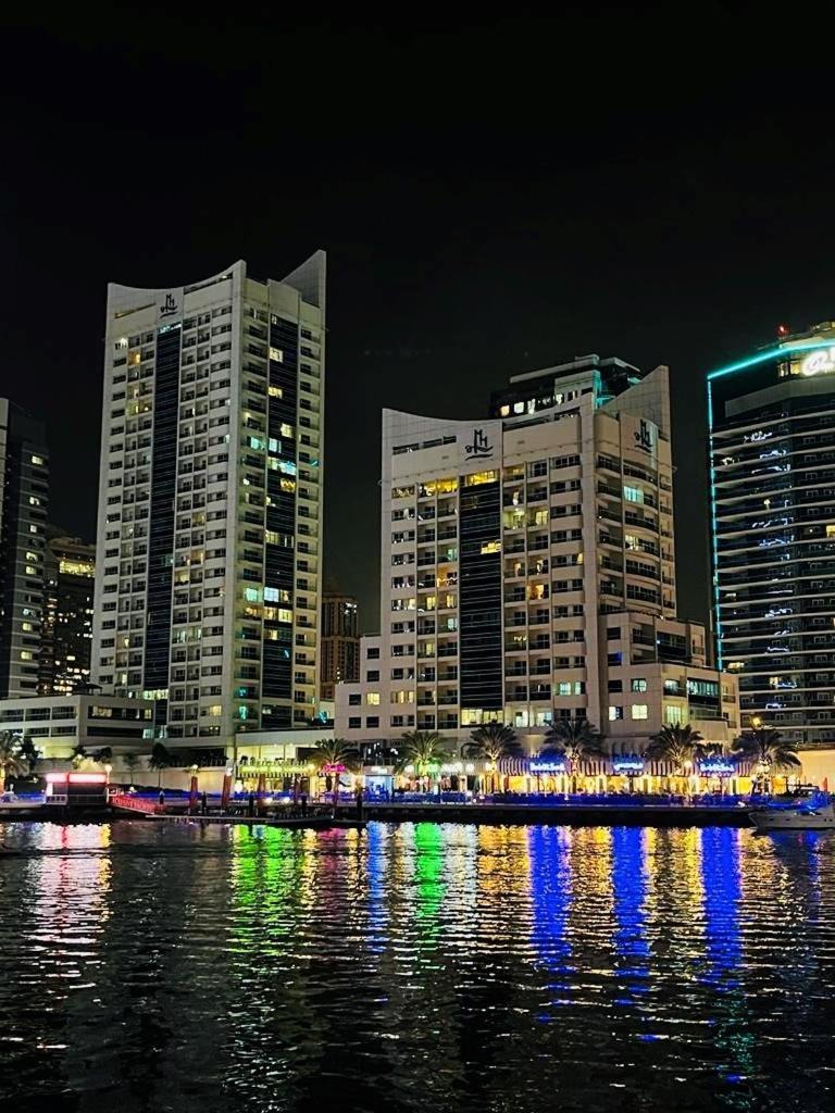 Amazing 1 Bedroom In Marina Apartment