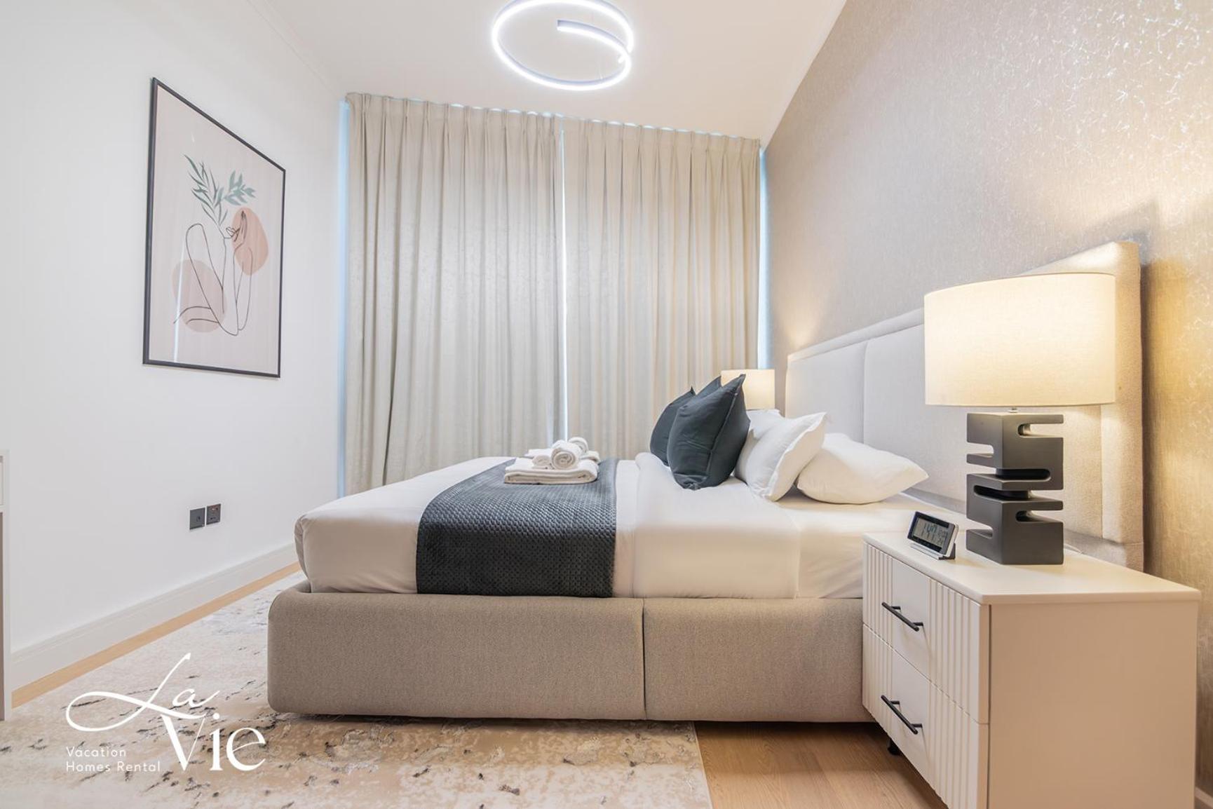Chic 1 Bed In Marina Newly Furnished,modern Luxury Apartment Dubai