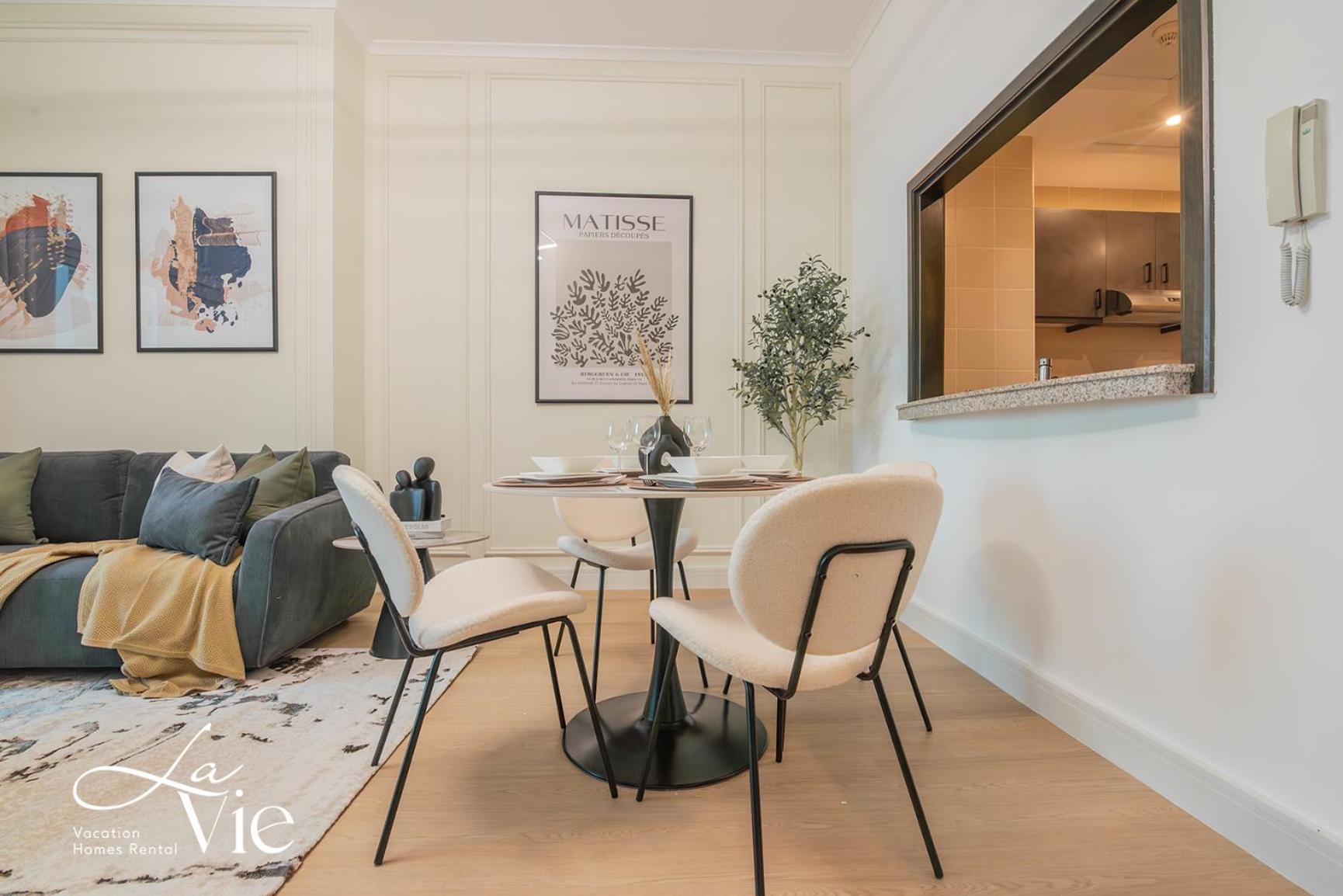 Chic 1 Bed In Marina Newly Furnished,modern Luxury * Dubai