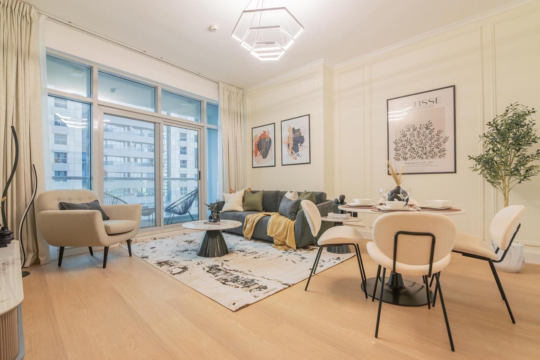 Chic 1 Bed In Marina Newly Furnished,modern Luxury Dubai