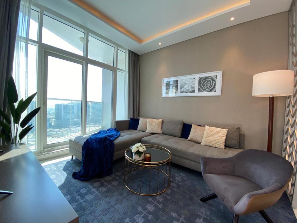 Apartment Modern Delux 1 Bed With Canal And Burj Khalifa View *