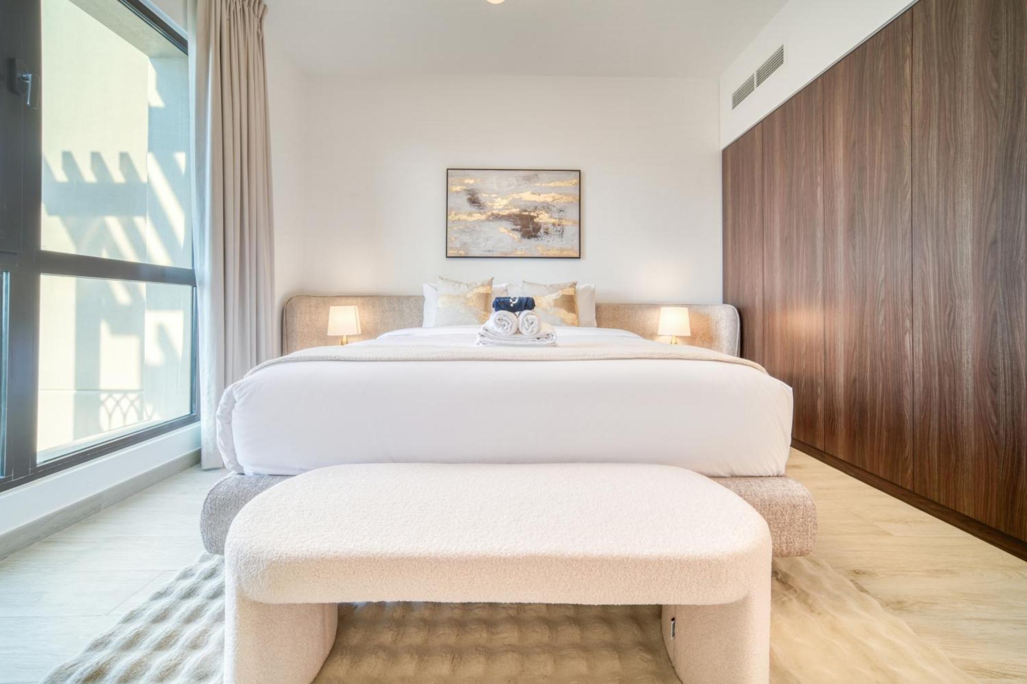 Coastal Luxury: 2br Retreat With Sea Views * Dubai