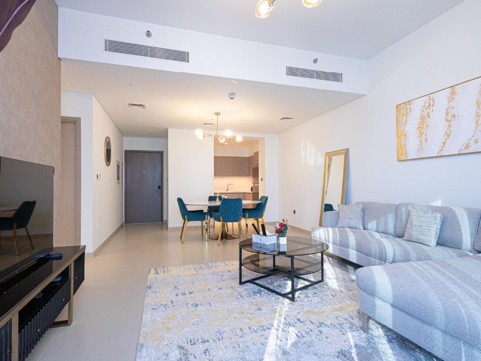Mh - Act Tower - Downtown - Burj View 3bhk -ref4008 * Dubai