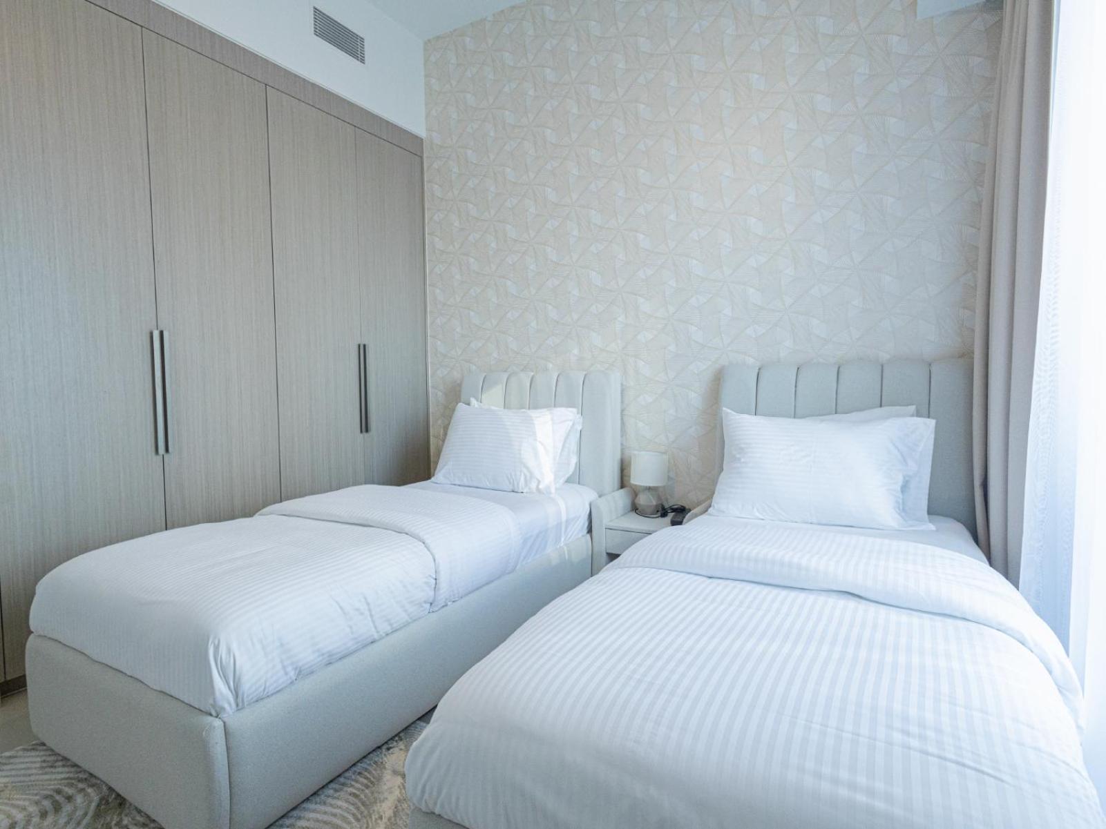 Apartment Mh - Act Tower - Downtown - Burj View 3bhk -ref4008