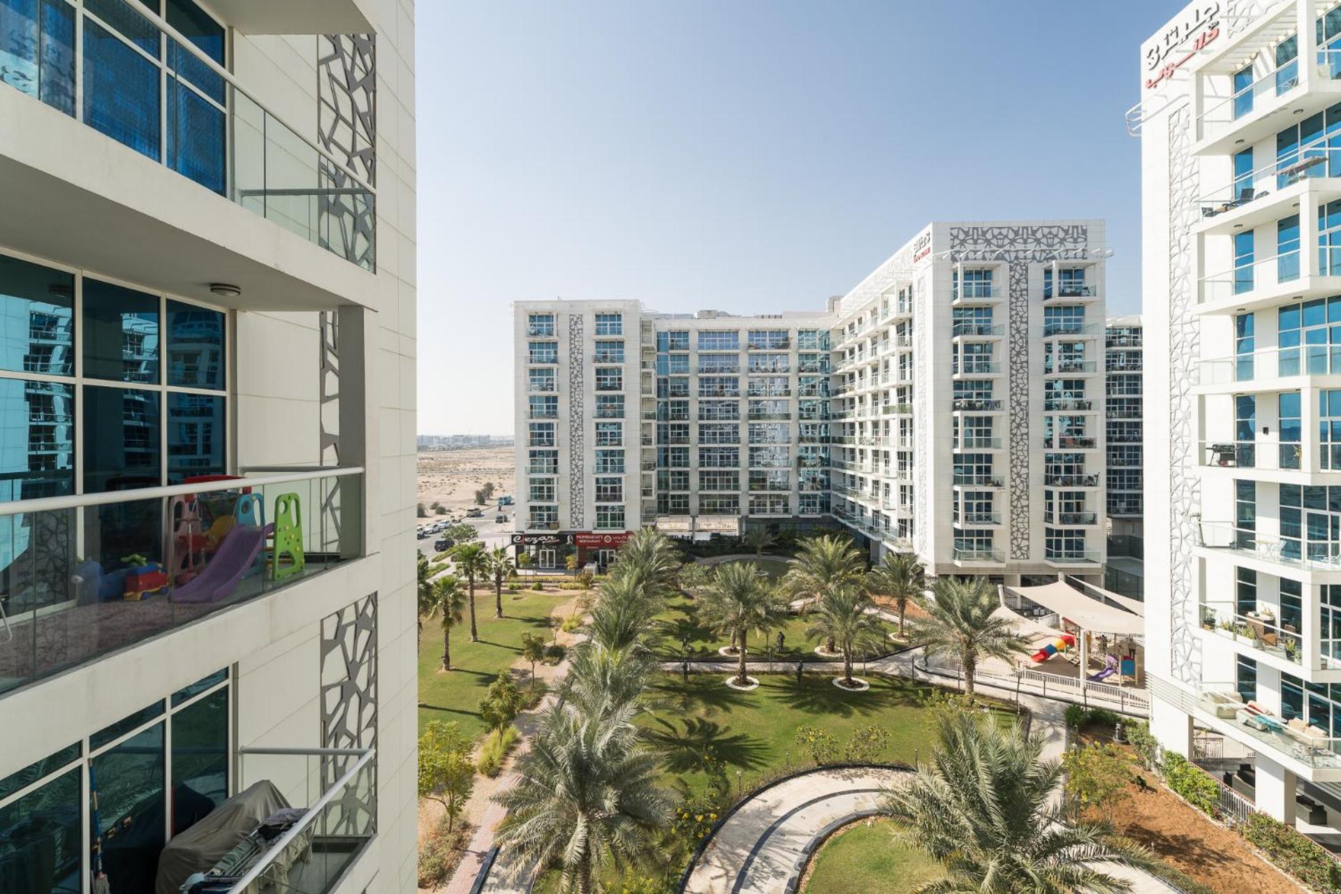 Nasma Luxury - Sleek Haven 1br In Dubai's Glitz 3 * Dubai