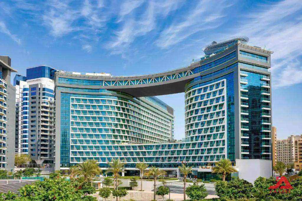 Cozy Sea & Marina View With Rooftop Pool & Private In Palm Jumeirah, Steps To Nakheel Mall Dubai