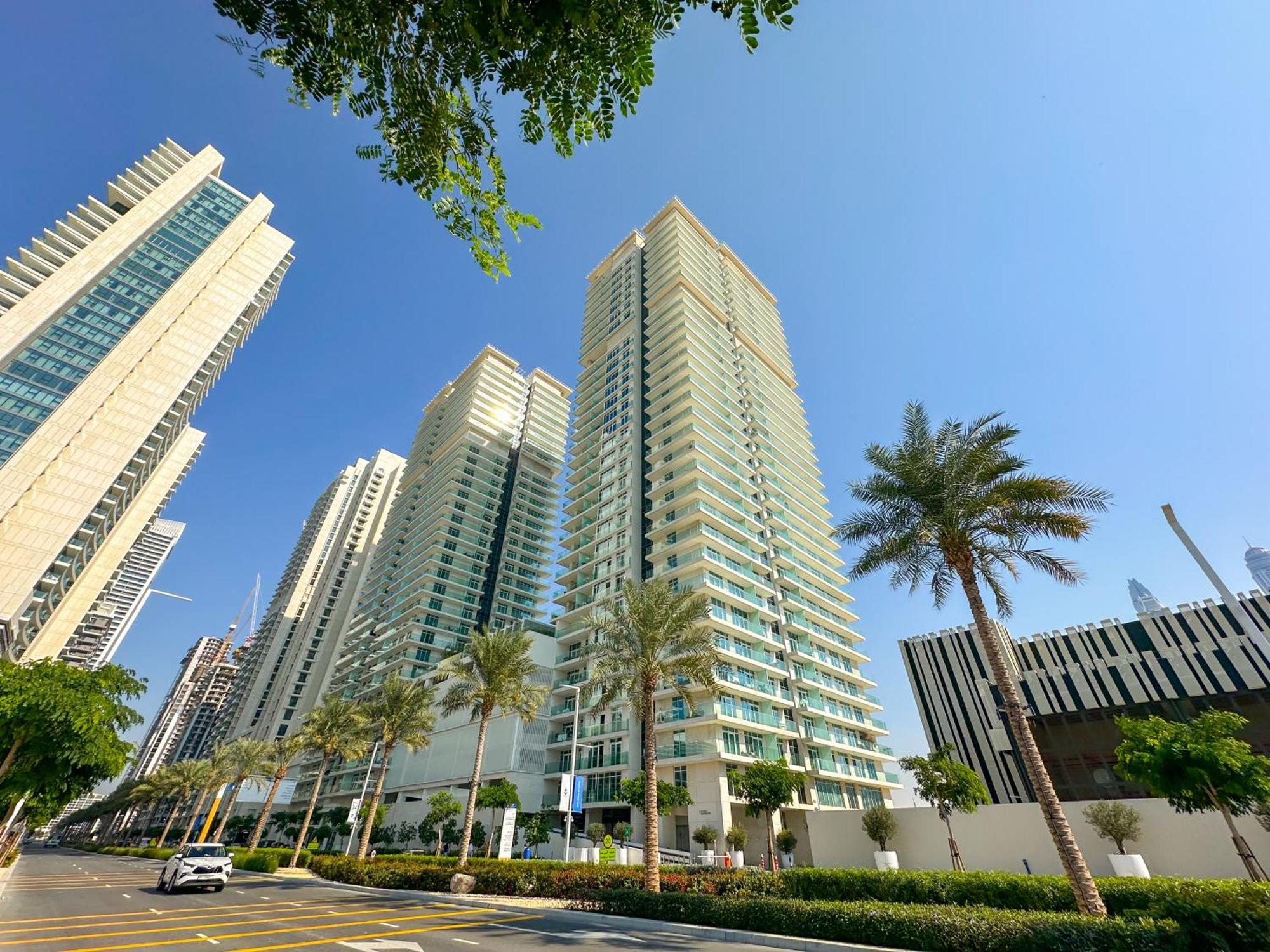 Apartment Eden's Homes & - Sunrise Bay Emaar Beachfront
