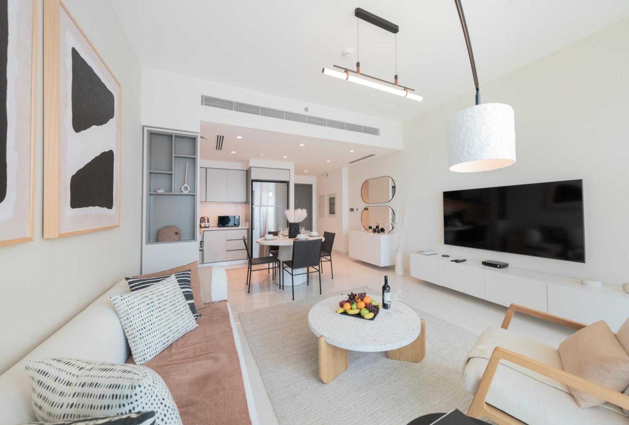 Eden's Homes & - Sunrise Bay Emaar Beachfront Apartment Dubai