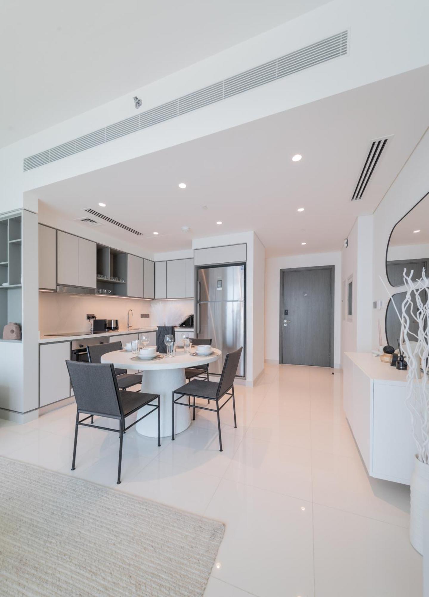 Apartment Eden's Homes & - Sunrise Bay Emaar Beachfront *
