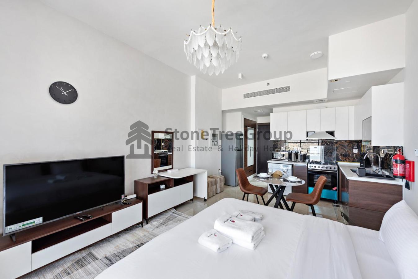 Apartment Stonetree - Brand New In Jewelz *