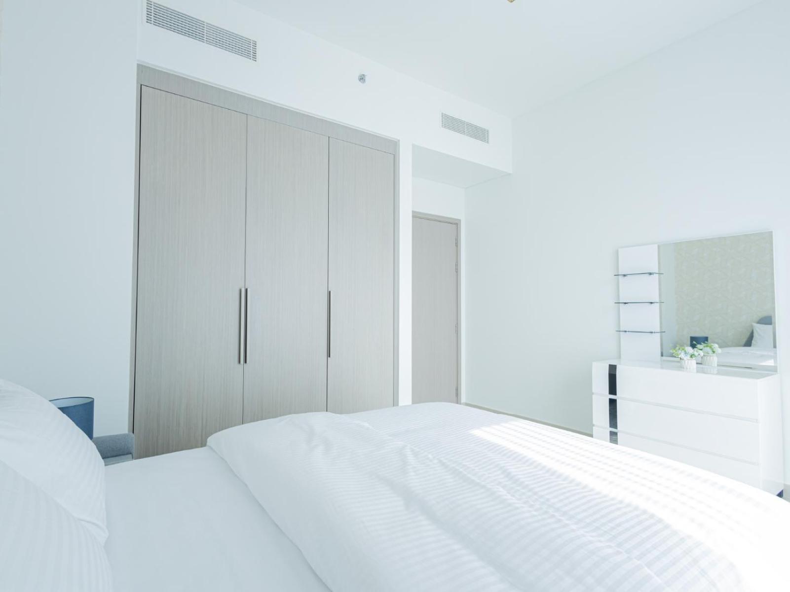 Mh- Act - Downtown 1bhk-ref4006 *