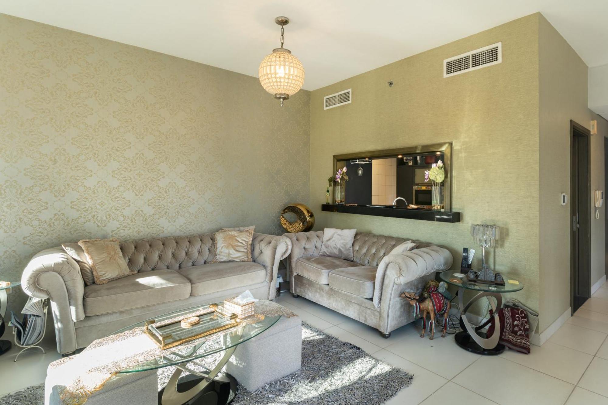 Close To Metro - Classic 2br In Loft East,downtown * Dubai