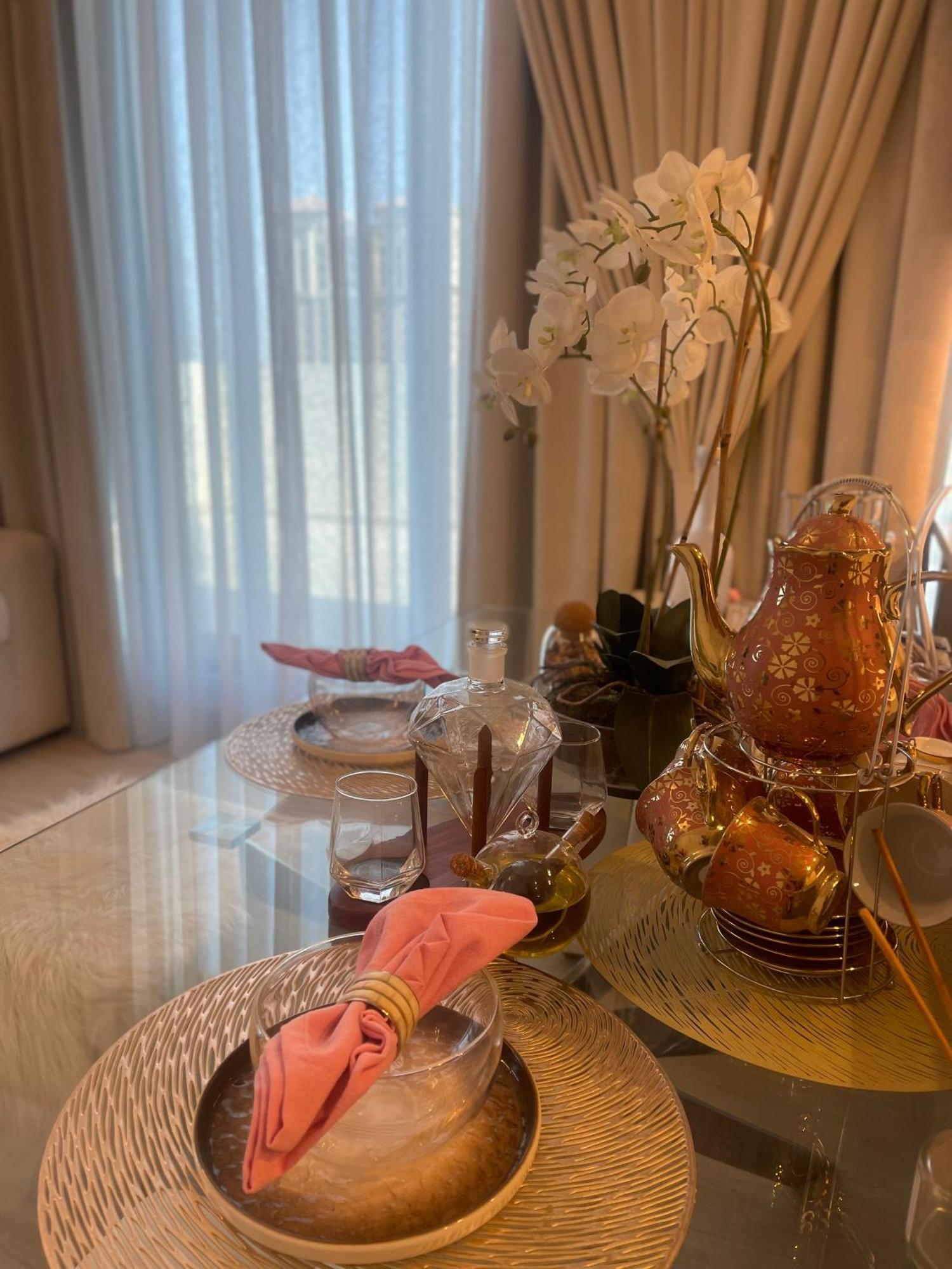 Apartment Burj Khalifa View Ensuite King Bedroom In A 2 Bedroom Mall 8mins *