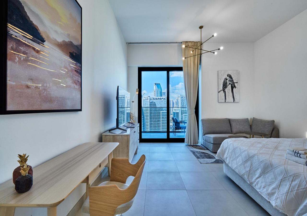 Lux In Business Bay -10 Mins To Burj Khalifa - Binghatti Canal Apartment