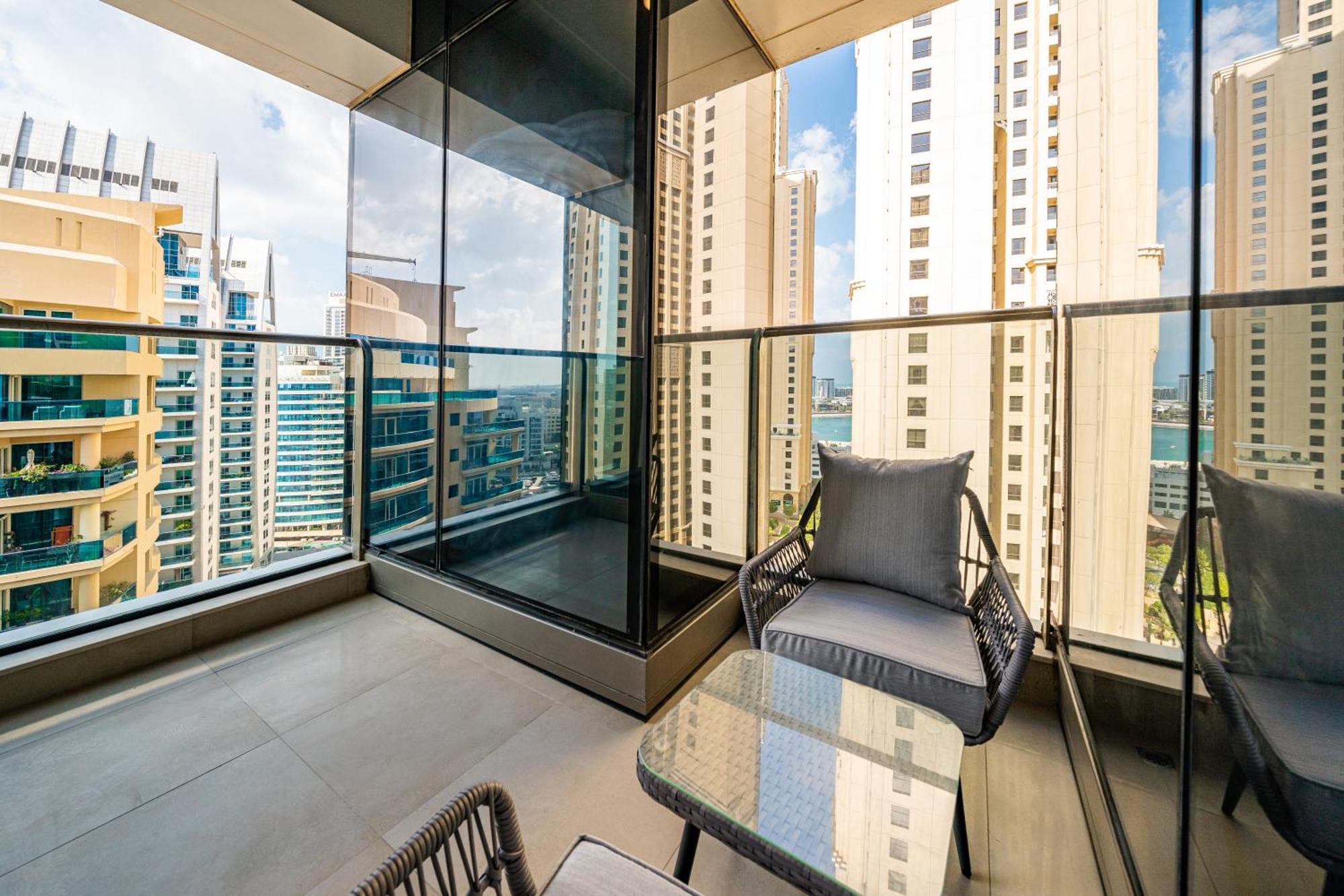 Apartment Luxe 1br In Sparkle Towers - 2 Balconies And Marina Views