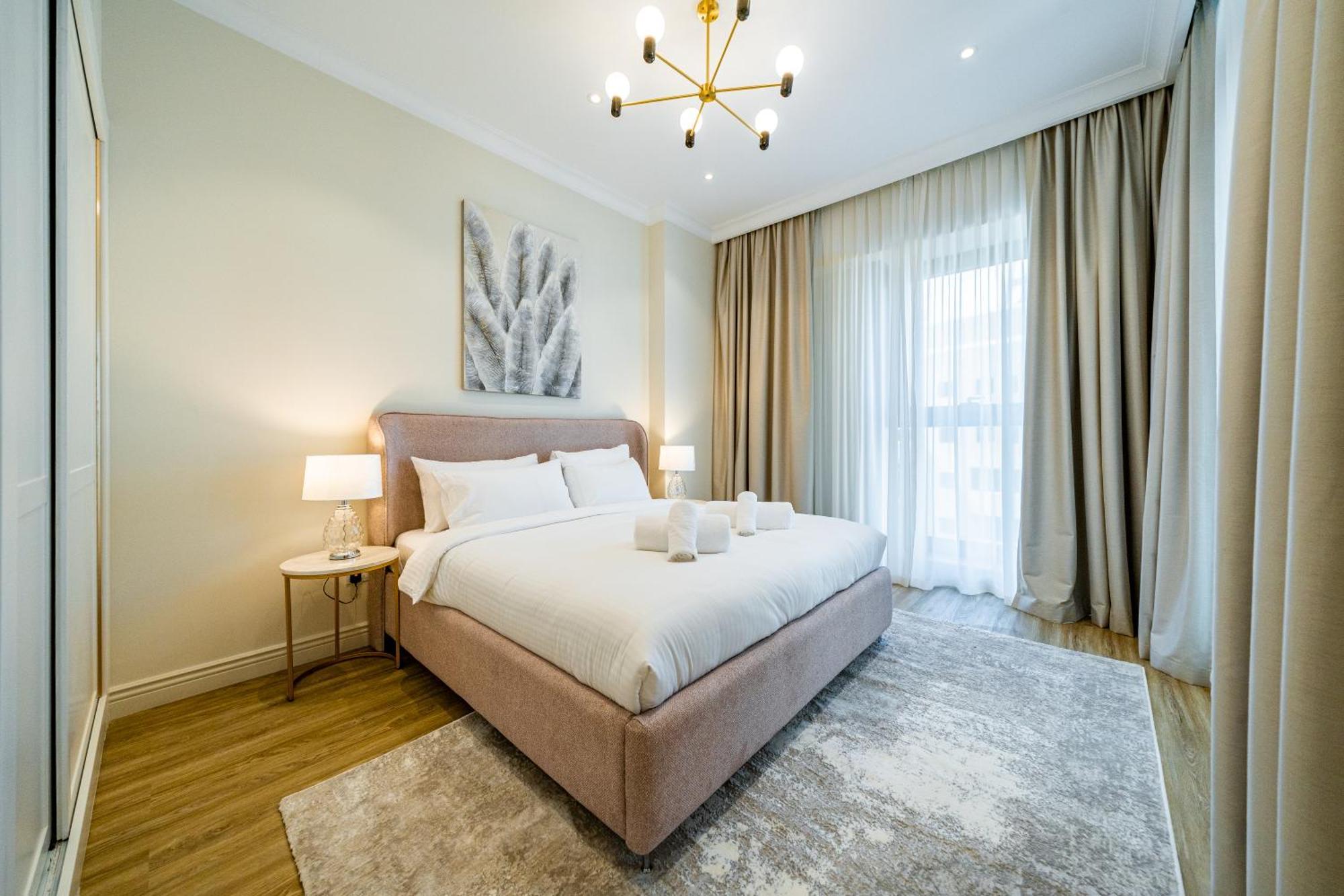 Luxe 1br In Sparkle Towers - 2 Balconies And Marina Views Dubai