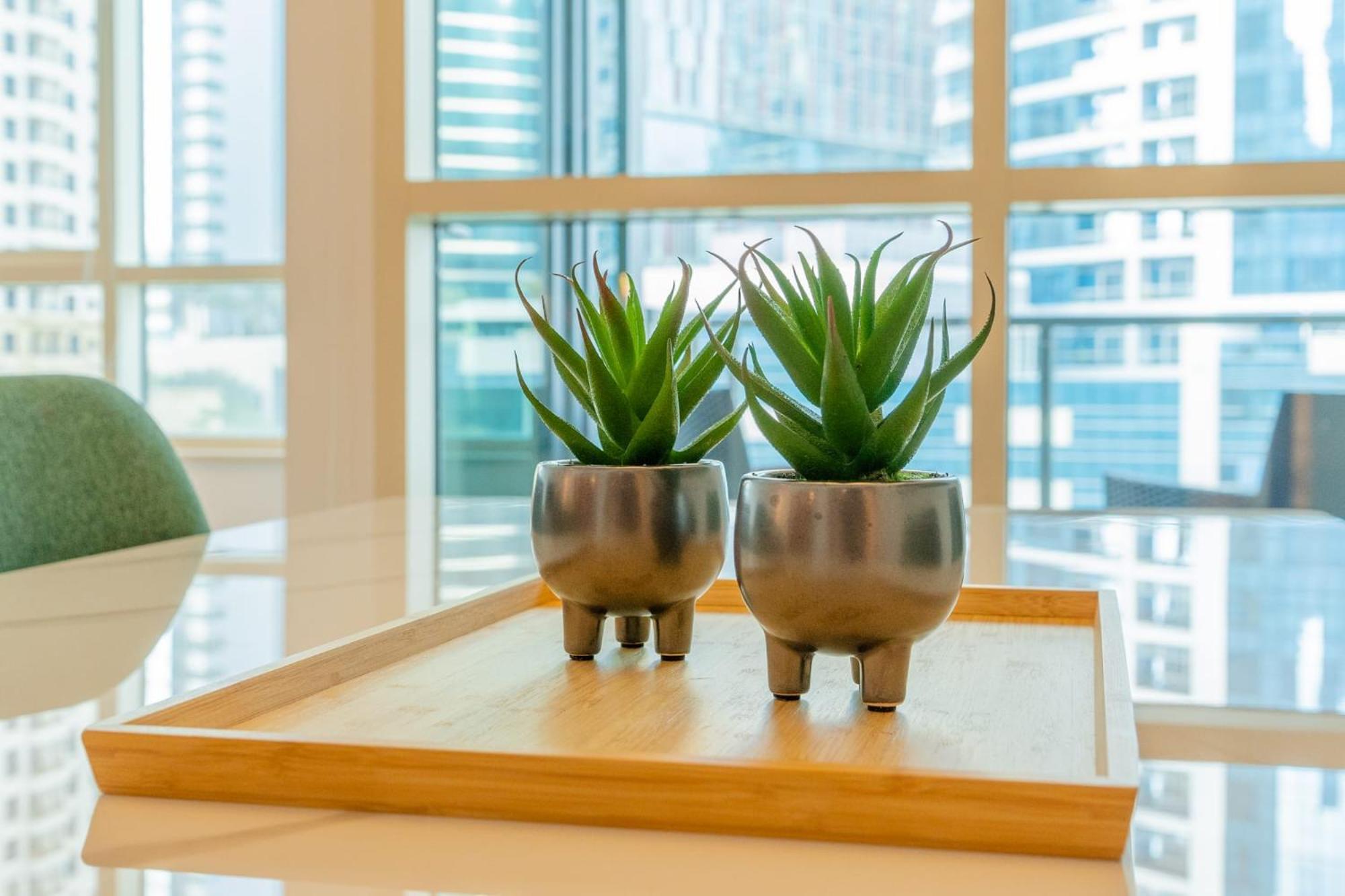 Stylish Waterfront 2 Bed In Marina Dubai