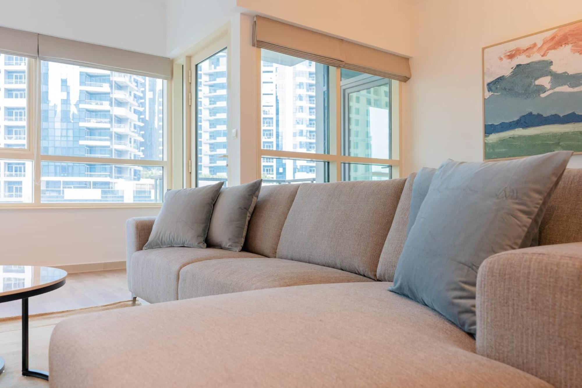 Apartment Stylish Waterfront 2 Bed In Marina Dubai