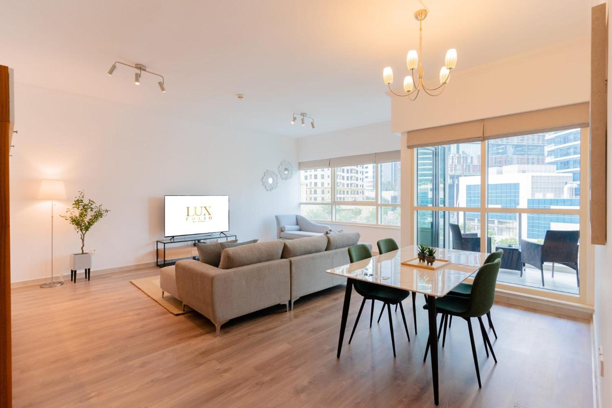Stylish Waterfront 2 Bed In Marina Dubai