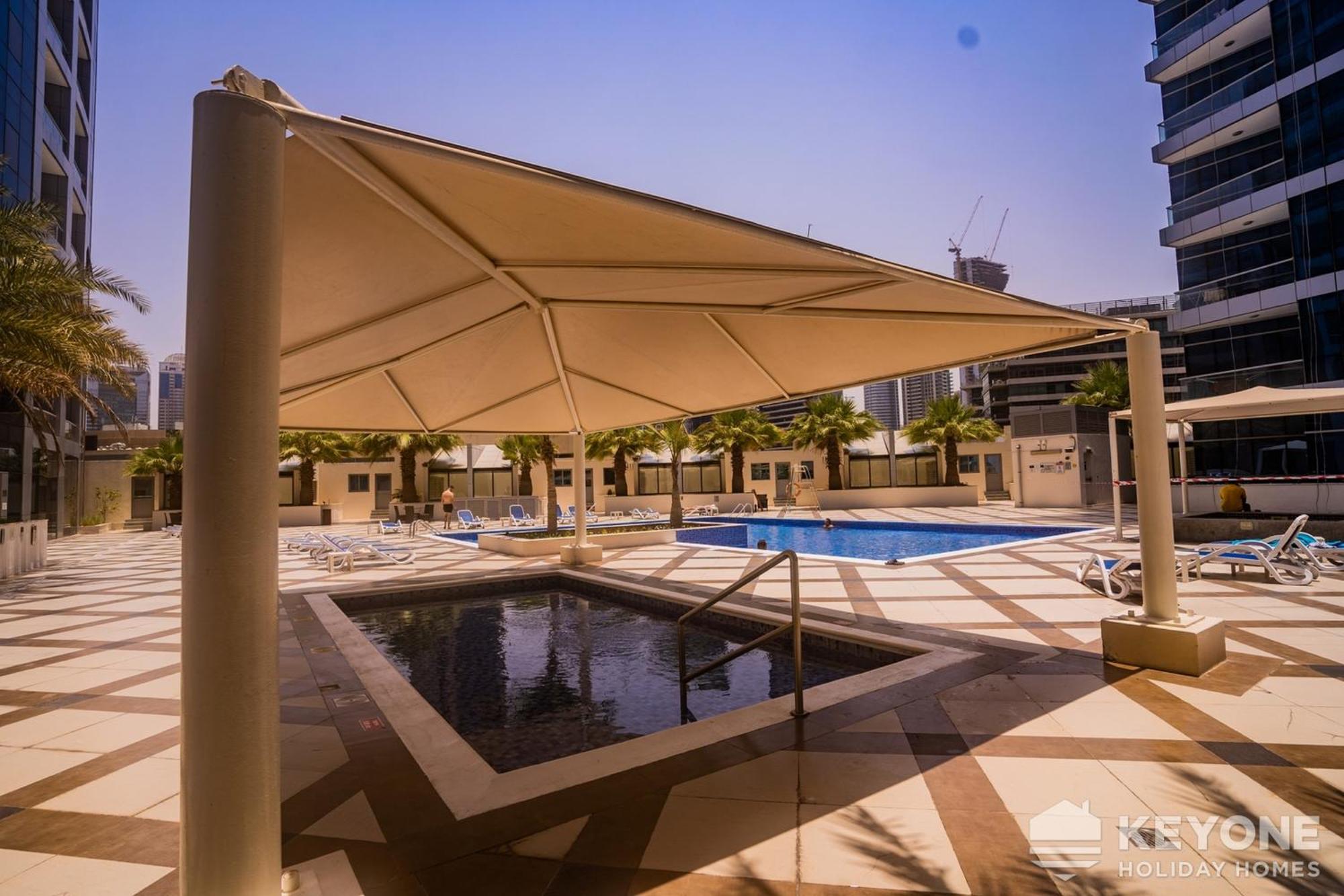 Apartment Contemporary One Bedroom With Full Marina View