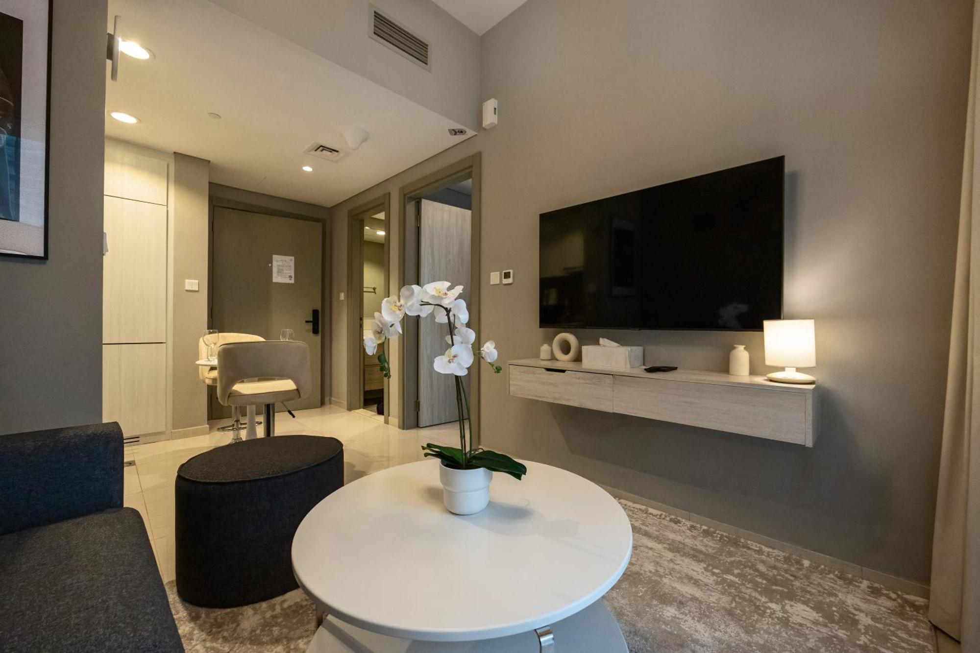 Brand New Cozy 1 Bedroom In Business Bay Apartment Dubai