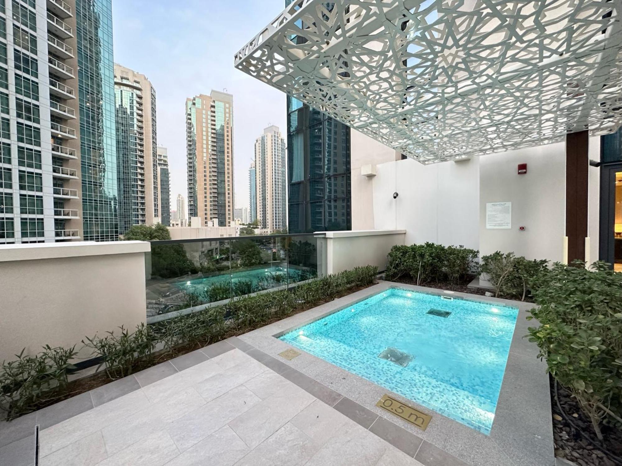 Burj Khalifa And Fountain View 2bedrooms Apartment *