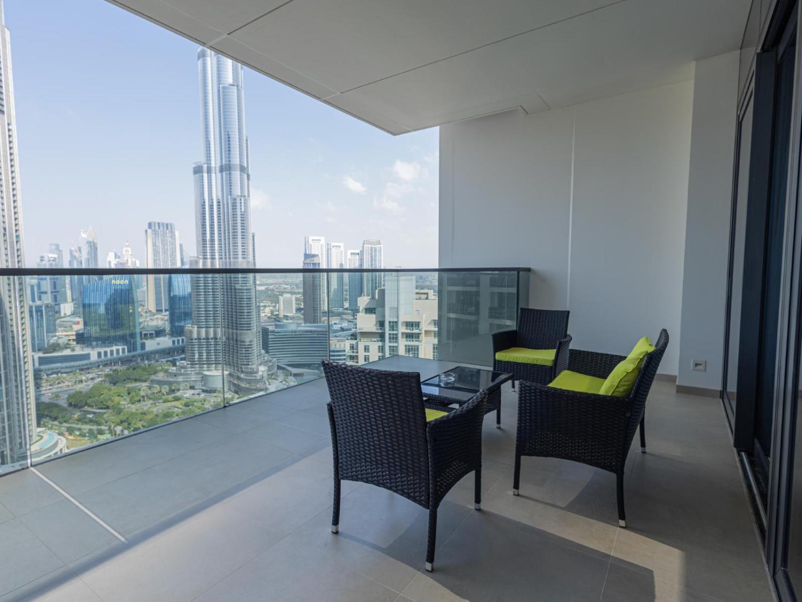 Apartment Mh - Act Tower - Downtown - Burj View 3bhk -ref4001 Dubai