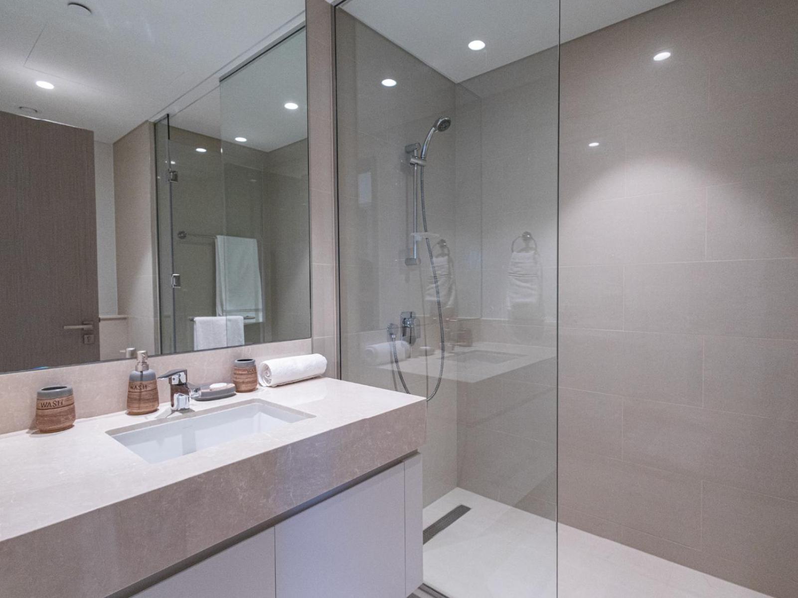 Mh - Act Tower - Downtown - Burj View 3bhk -ref4001 *