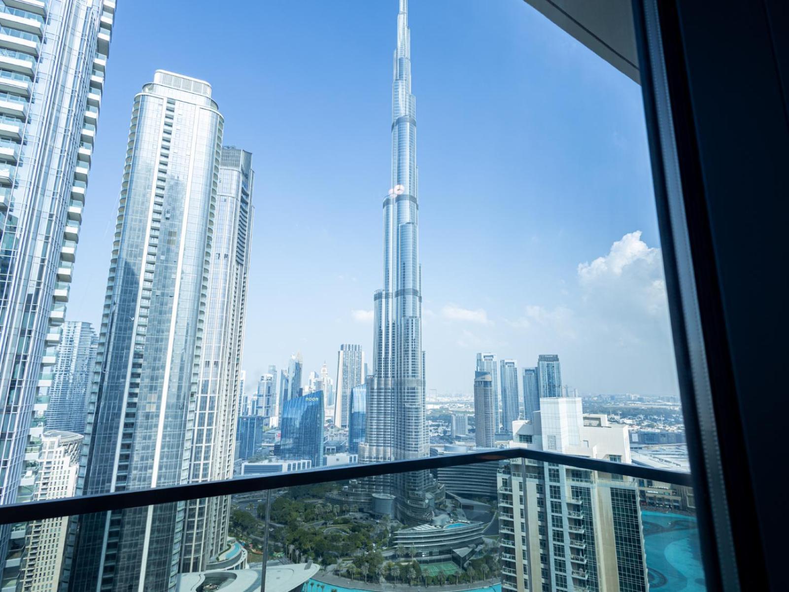 Mh - Act Tower - Downtown - Burj View 3bhk -ref4001 Apartment Dubai