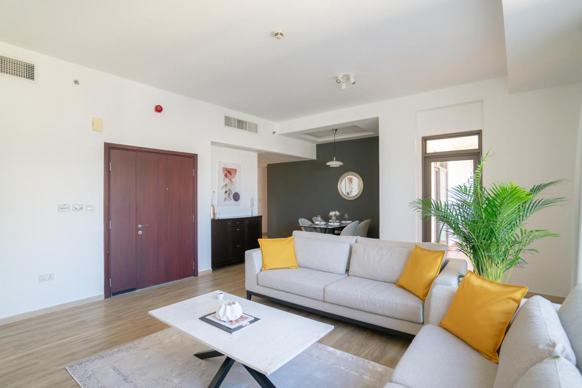 Gma Amwaj 2br Sea View High Floor Apartment