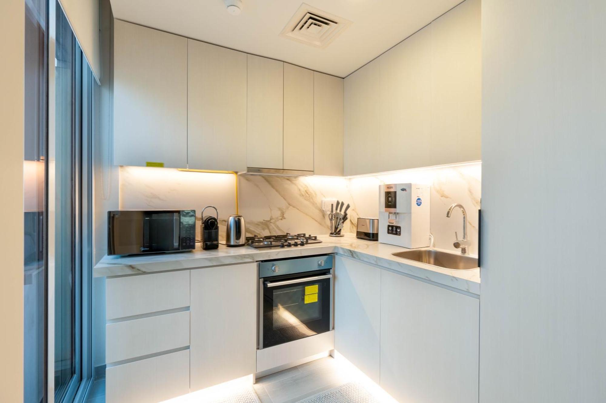Condor Marina Star By Casa Royale Apartment Dubai