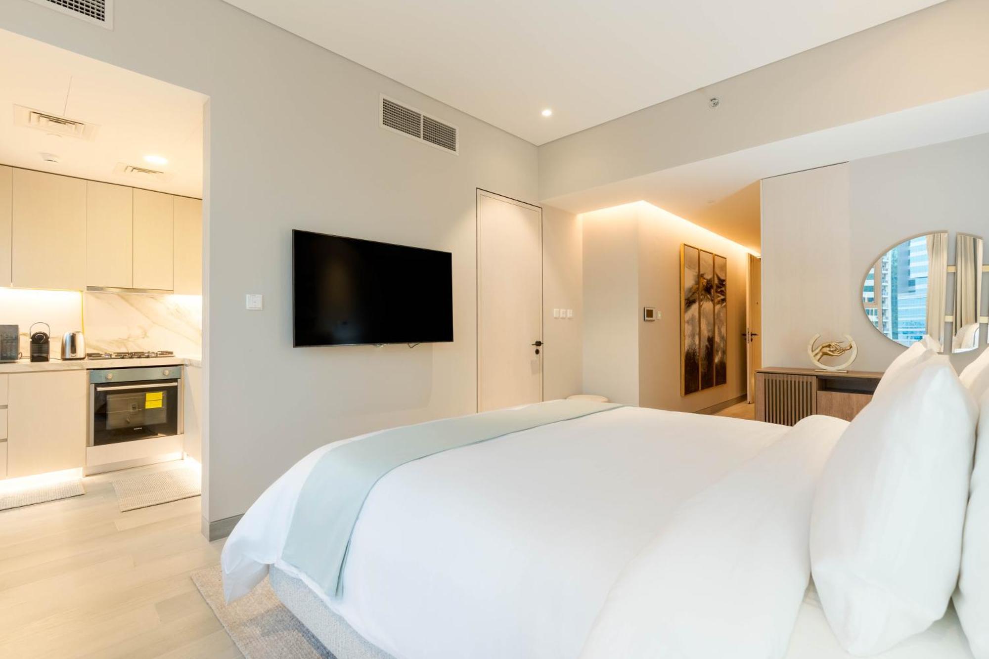 Condor Marina Star By Casa Royale Dubai